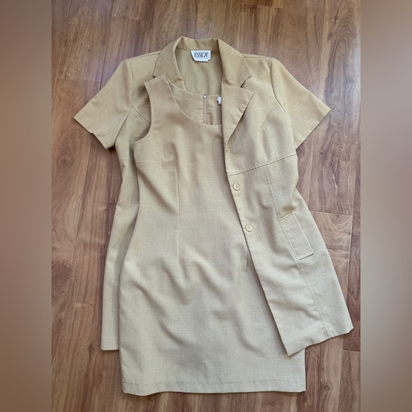 Vintage Tan 2 Piece 'Jessica' Mini Dress & Jacket Set - Picture 15 of 16